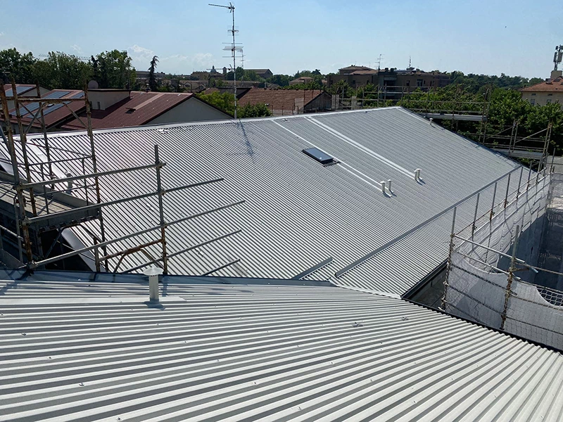 coperture-metalliche-industriali-per-ristrutturazione-del-capannone