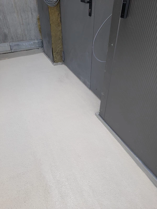 guaina-liquida-trasparente-tetto-a-modena