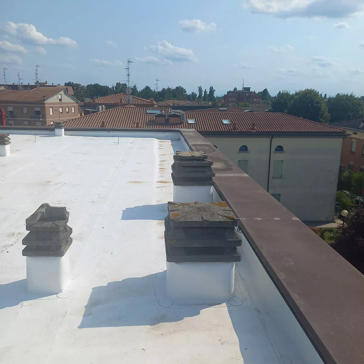 montaggio-di-un-comignolo-antivento-a-reggio-emilia
